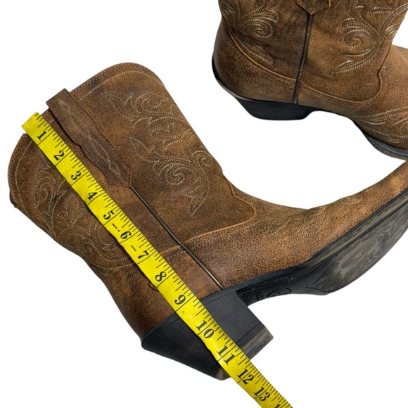 Ariat Round Up Rylan Boot Brown Leather Style #10025154
Women’s Size 9 - Picture 10 of 11